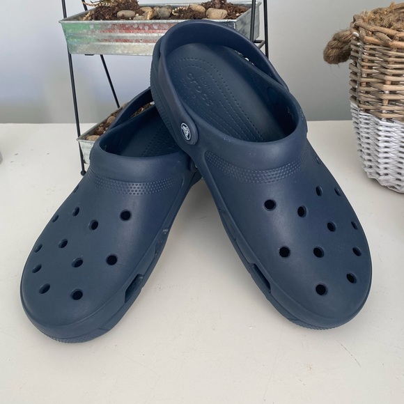 CROCS mens shoes - Picture 2 of 8